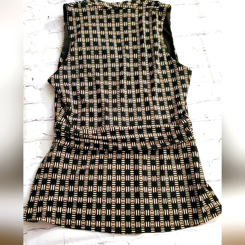 White House Black Market Black Gold sleeveless v neck blouse S - Picture 3 of 6